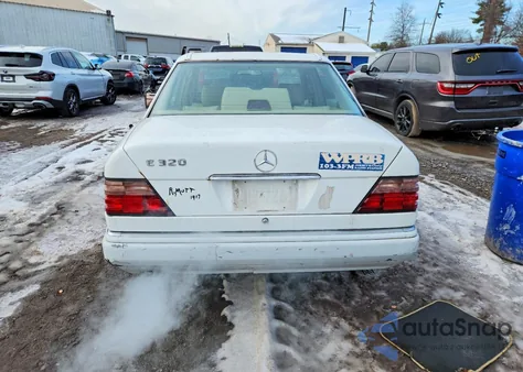 1994 Mercedes-Benz E 320 из США, поврежденный, VIN WDBEA32E4RC036801